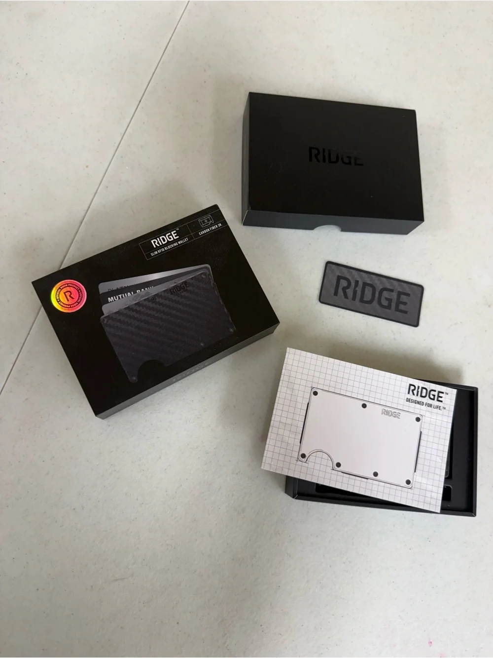 Ridge Carbon Fiber Wallet with Box and Patch - Black - Picture 3 of 10
